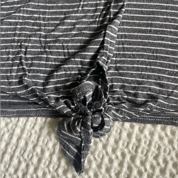 Retro cozy striped tie-front top - Picture 4 of 7